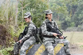 从仪仗女兵到特战尖兵，“一道杠”仲雪盈太牛了！图片