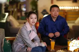 《什刹海》首播被赞，关晓彤本色出演北京妞，与吴磊一见钟情组CP图片