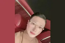 人类高质量男性真是个财迷图片