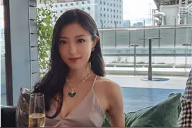 她曾差点成赌王儿媳妇，长相甜美身材优越，如今老公比赌王儿子帅图片
