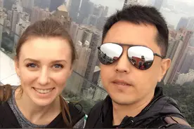 20岁俄罗斯女孩邂逅41岁中国大叔，认识4天私定终身：我很幸福图片