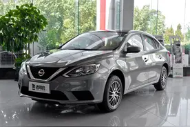 舒适宽敞，合资高性价比紧凑型车，实拍日产轩逸图片