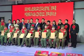向出国作战参加抗美援朝的志愿者致敬，为保家卫国的老英雄点赞图片