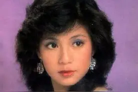 翁美玲逝世35周年，罕见美照曝光，生前为情所困去世后跟母亲合葬图片