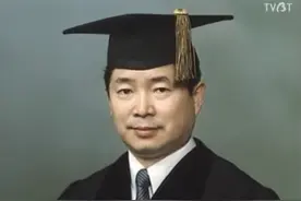 35岁赴日留学，他经诈骗、离婚、三次论文答辩，苦读15年才成博士图片
