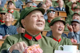 1981年，苏联50万钢铁洪流吓傻世界，十天后中国10万大军集结华北图片