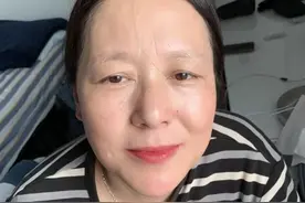 60岁女人要避免“大妈感”，教你化妆的3个步骤，赢得简单漂亮图片