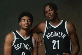 托马斯力压状元榜眼，成夏联MVP！他这么强，为何会沦为27号秀？图片