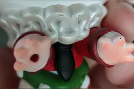 泡泡玛特买来的盲盒“站不住”只能换却难退图片