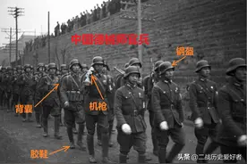 从一张黑白老照片中，看看中国德械师的单兵装备图片