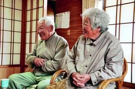 究竟多大年龄算中年人、老年人？世界卫生组织给出答案，别逃避了