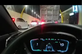 拥堵路况，比亚迪汉EV自动驾驶辅助系统跟车效果如何？实拍告诉你视频封面