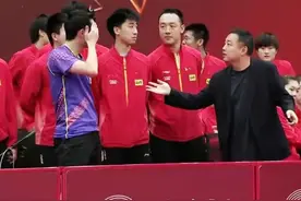 叔侄狂飙对拉19板！三大佬乐开花，刘国梁摊手小胖，龙枣上热搜图片