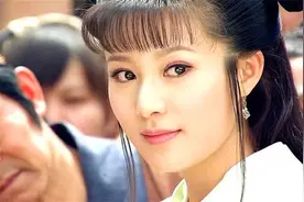 上联：抱貂蝉，遇贵妃，问昭君，想西施，下联如何对？图片