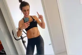 专家称乔安娜伤势很难恢复？术后22天后秒变美女！拳迷：太漂亮了图片