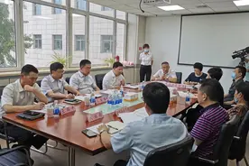 大连市金普新区党工委书记李鹏宇接待信访群众调度疑难案件图片
