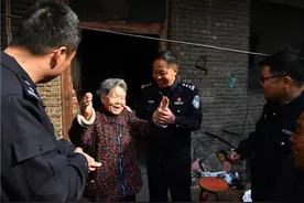 聋哑老人流落他乡9年，沁阳民警坚持为其寻家，终于团圆图片