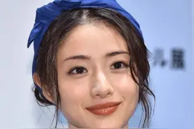 好看的发箍这么选，这么配，才是最美的打开方式图片