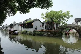 描写江南水乡的优美诗句三首图片