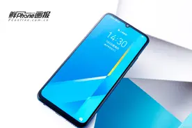 荣耀X10 Max：双扬巨屏，长续航却很轻图片