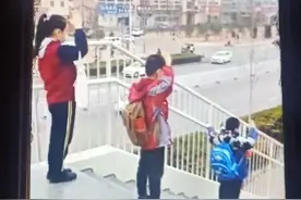 《国歌响起的时候》图片