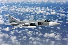 服役了40年还能再战?扔了4枚炸弹吓退英舰，苏24到底属于啥机型?图片