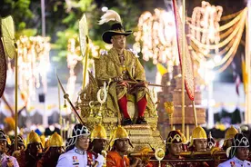 泰国国王与中国有什么关系，并非中国后裔，为何取名姓“郑”图片