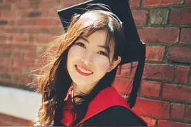 大二怀孕、抱娃读哈佛，超前行为惹争议：女大学生这么好骗？图片