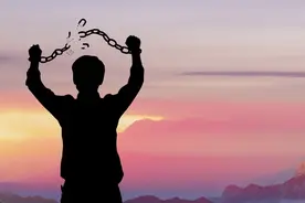 如果有一天，你落魄到老婆都看不起你，这样做才能翻身图片