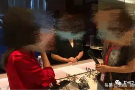 太原王府井浪琴专柜：女子四万买名表 仅戴数月故障频发图片