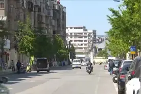 道路临时停车泊位收费缴至个人账户的，停车者可拒绝支付并举报！记者走访发现图片