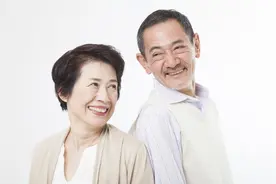 老年人过“夫妻生活”有3大好处，但医生提醒，有2点需要注意图片