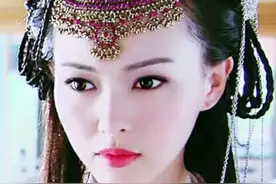 不争不抢的唐嫣，即使给马伊琍做配角，出场气势超强是顶流标配了图片