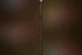 《王者荣耀》第100位英雄诞生！官方一图回顾：亚瑟“老骥伏枥”图片