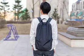 49元小米背包有20L大容量，春暖花开了，一起去郊游吧图片