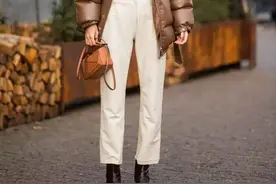 答应我，穿羽绒服时，最好别配这2双鞋，多穿另外3双，显瘦显高图片