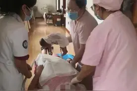 【妈妈课堂】急产突发，我院产科团队确保母子平安图片