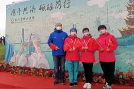 一个不少地回来了！唐山市人民医院最后四名支援武汉医疗队员凯旋图片