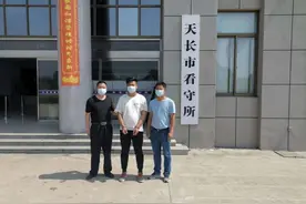 安徽一男子谎称喝酒叫代驾 竟然抢劫、强奸女司机！图片