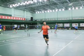 如何像羽毛球高手一样，精准预判对手的跑动路线？图片