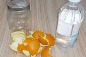 橘子皮放进白醋里泡一泡效果真好，解决了家中都有的烦恼，很实用图片