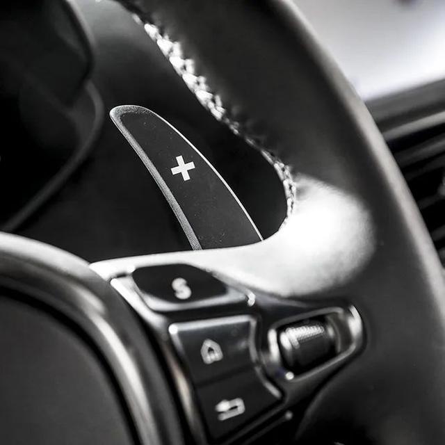 深度 | 柠檬雪糕，阿斯顿·马丁 V8 Vantage