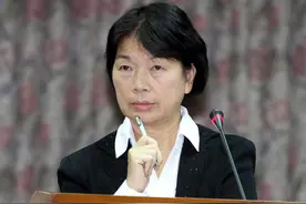 是谁挑起两岸一触即发的战火？龙应台：不管你说什么，我反战图片