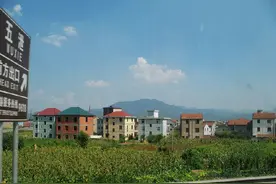浙江农村有多富裕？村里就有购物中心，人均收入比二三线城市还高图片