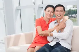 54岁女人直言：我想找老伴，不要房不要车，只要答应我四个条件图片