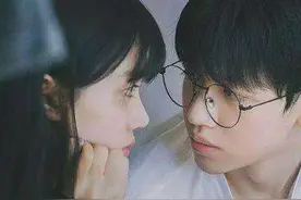 三句话，说透爱情的无奈图片