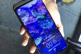 1750元的手机屏幕只管6天？顾客感觉很心塞图片