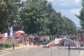 越南一2100人的隔离区发生暴乱！警察出动图片