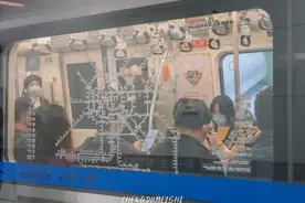 成都地铁的早高峰，才叫生活图片