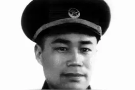 王近山一代战将，星辰逝去图片